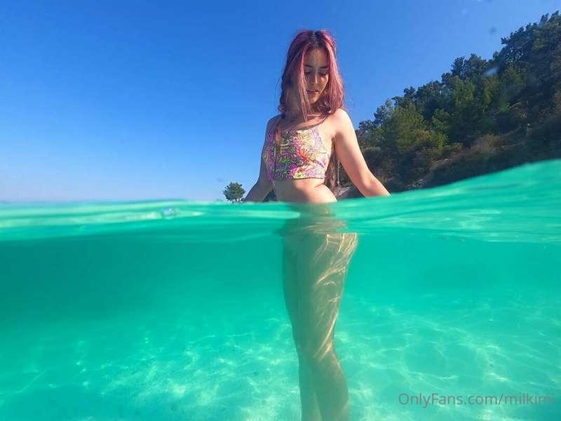 I miss summer so much! 🍉🥵☀️and I also miss making content  d..