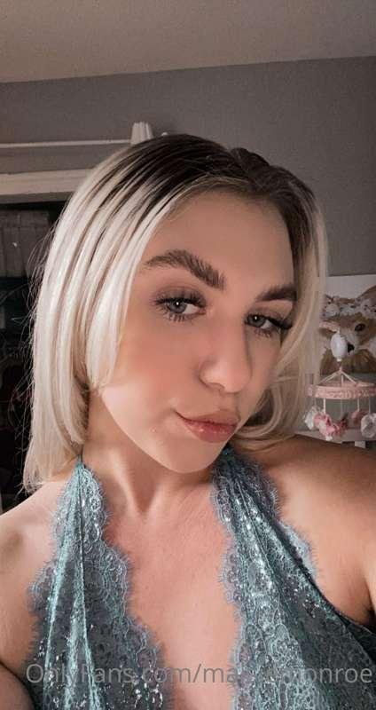 😈Late night sexting session!? Send $20 and I’ll show you me ..
