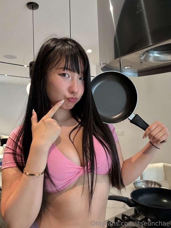 I hope you’re hungryyy… cause I just made you a 5-COURSE MEA..