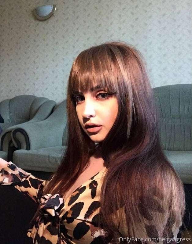 I want to spend a crazy night in a strong hug of a man so th..