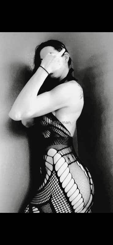 I say sorry way too much it's my turn to give no fucksI apol..