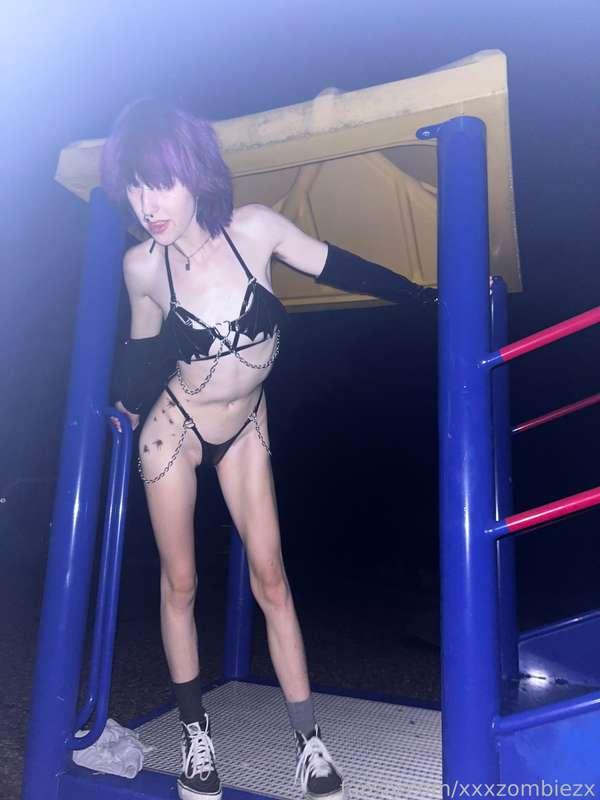 xxxzombiezx image #3