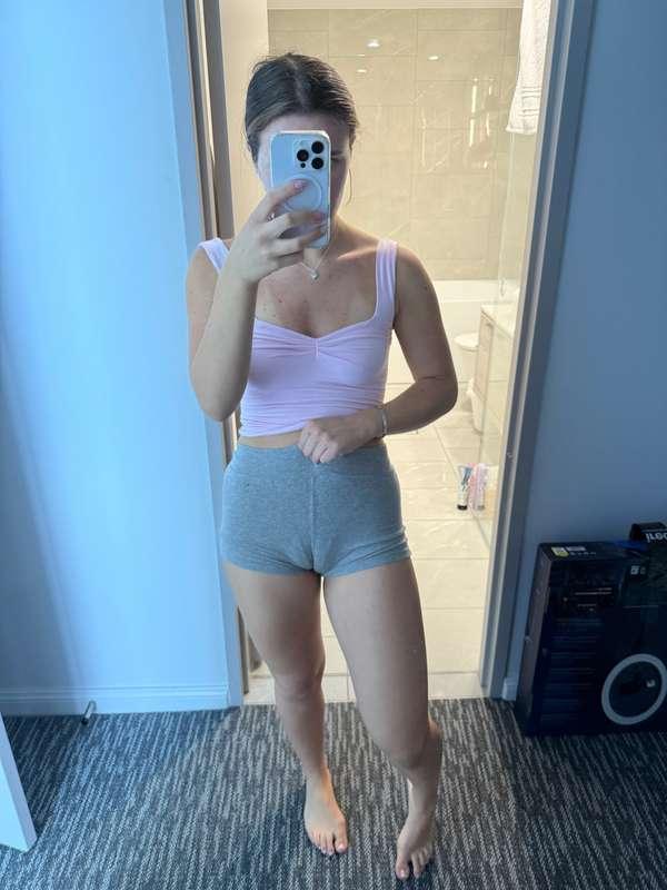 Having a camel toe means a very hungry kitty waiting to be f..