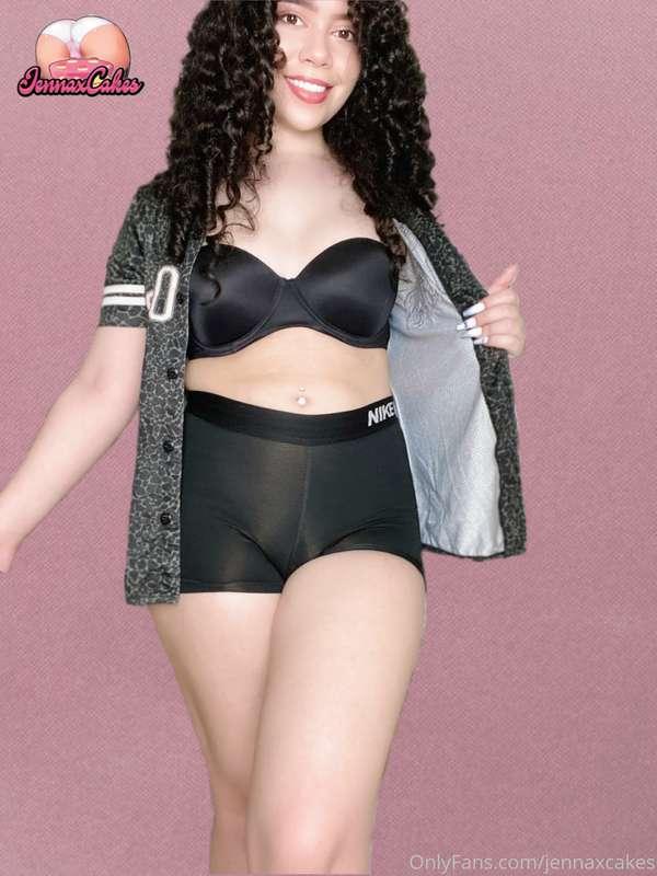 pretty sure these shorts are see-through 🙈