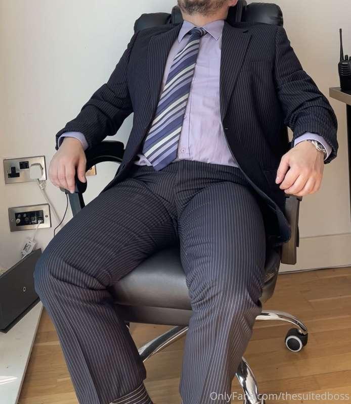 thesuitedboss image #0