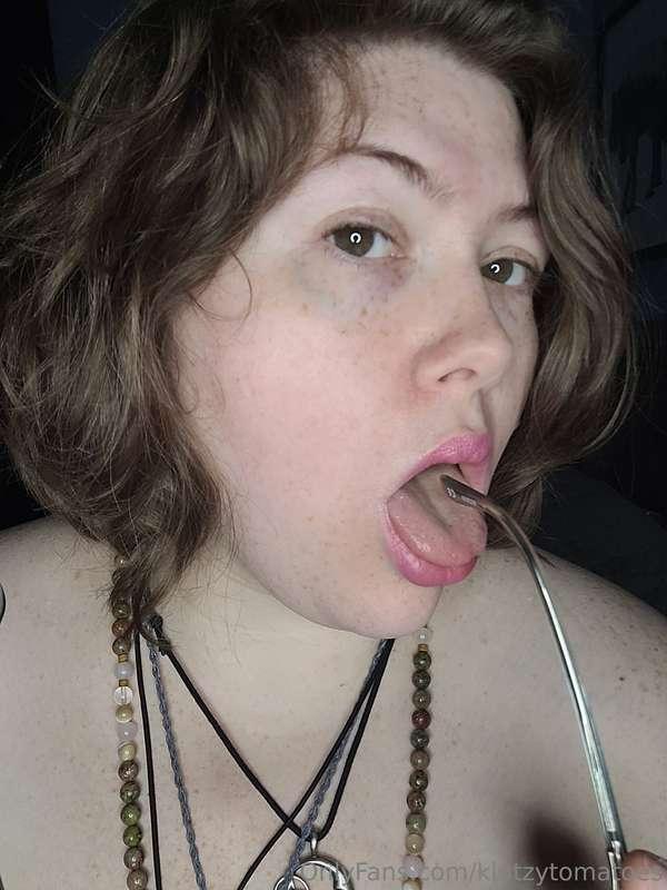 klutzytomatoes image #3