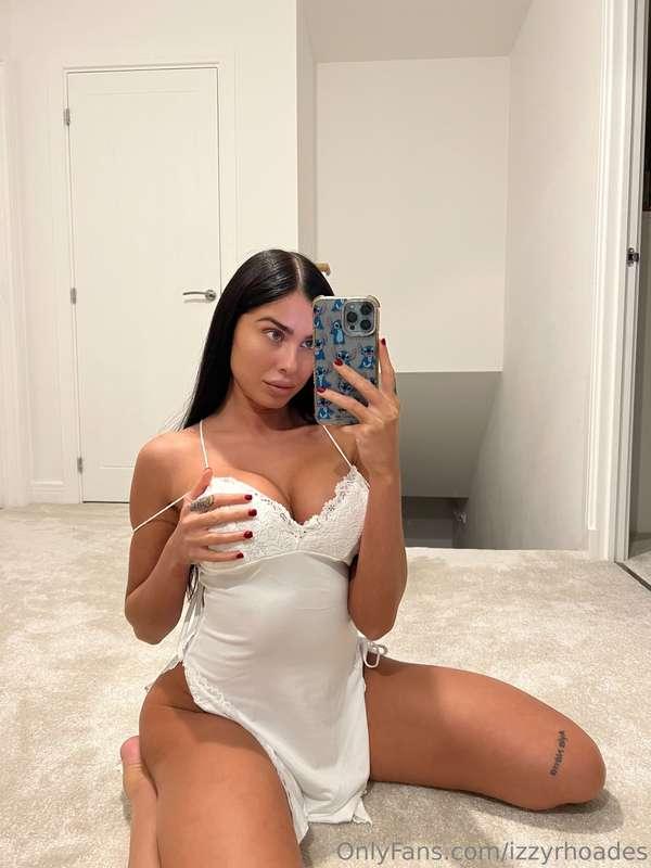 I bet you’d like waking up next to me? 😋
