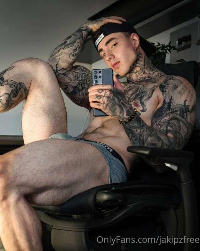 Check out my PREMIUM Porn 😈👉 @Jakipz
Onlyfans.com/Jakipz
