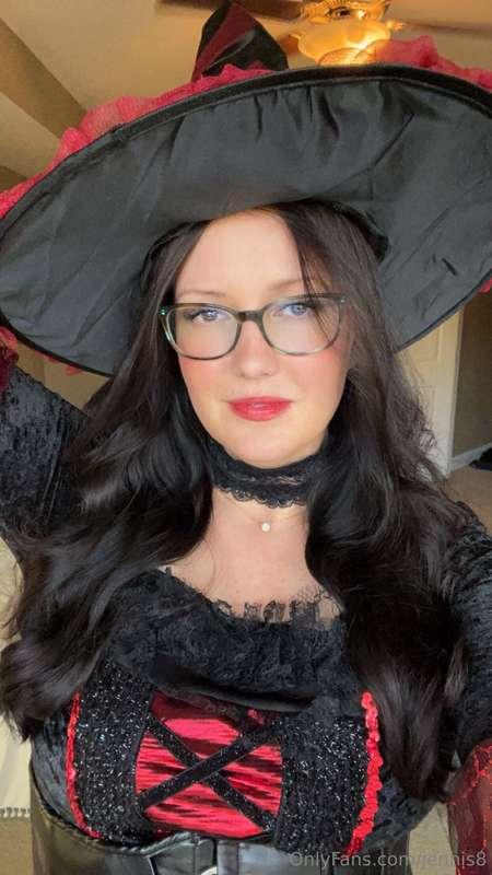 Happy Halloween darlings 
