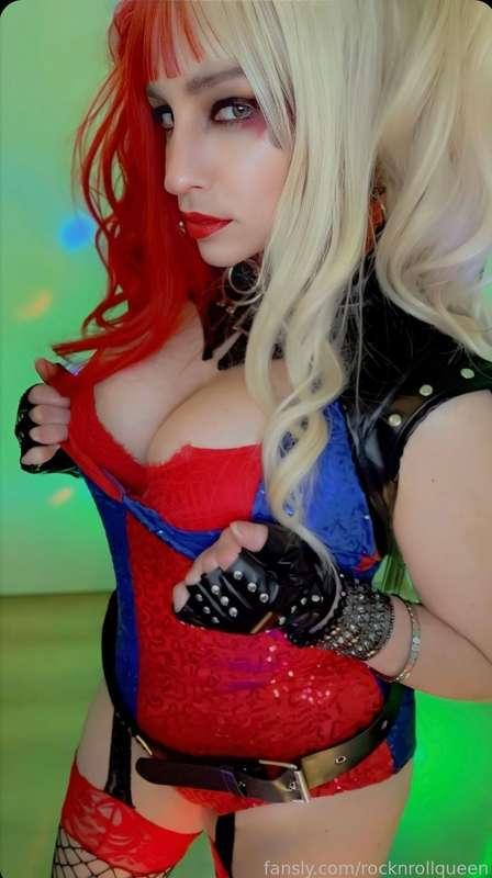 rocknrollqueen image #3