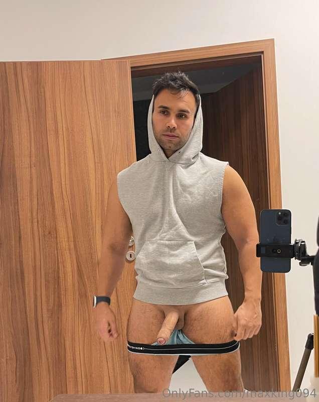 Meal is hot and ready. 🍆😜♨️