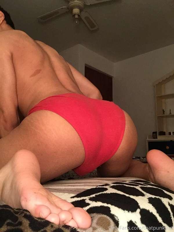 I want your dick as my christmas gift 🥺🥺🥺
