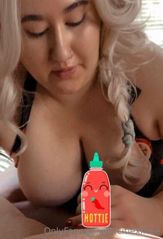 ⚠️Hot women in your area want to suck your cock⚠️