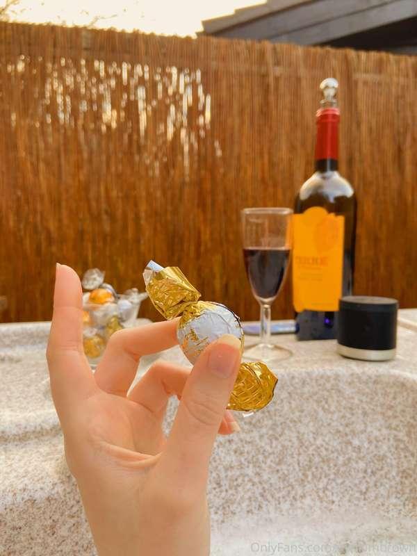 Hottub Lindt obviously 🤪 and a cheers to you guys! 🥂 for bei..