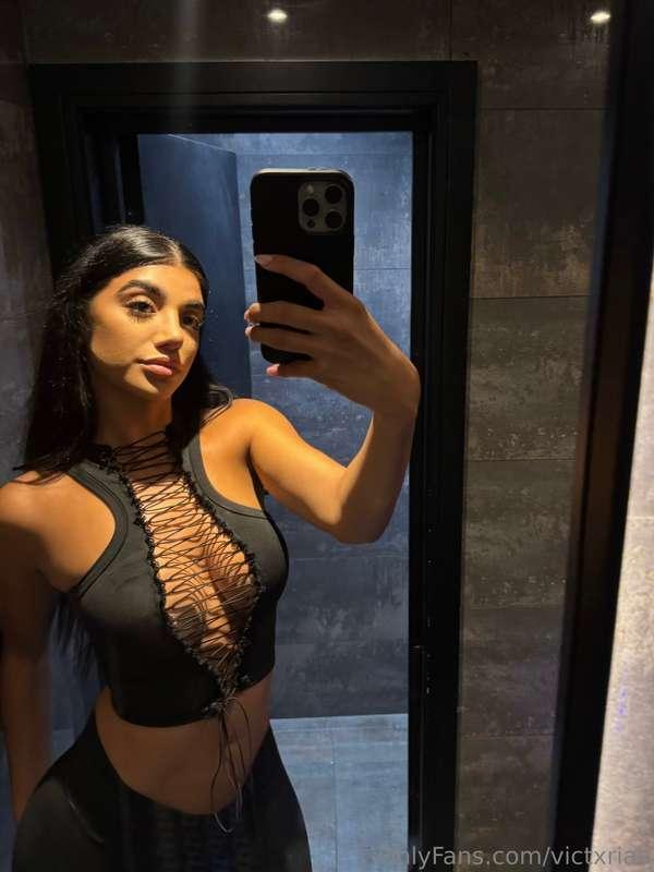 Proof that doing nothing can still look this good 😏