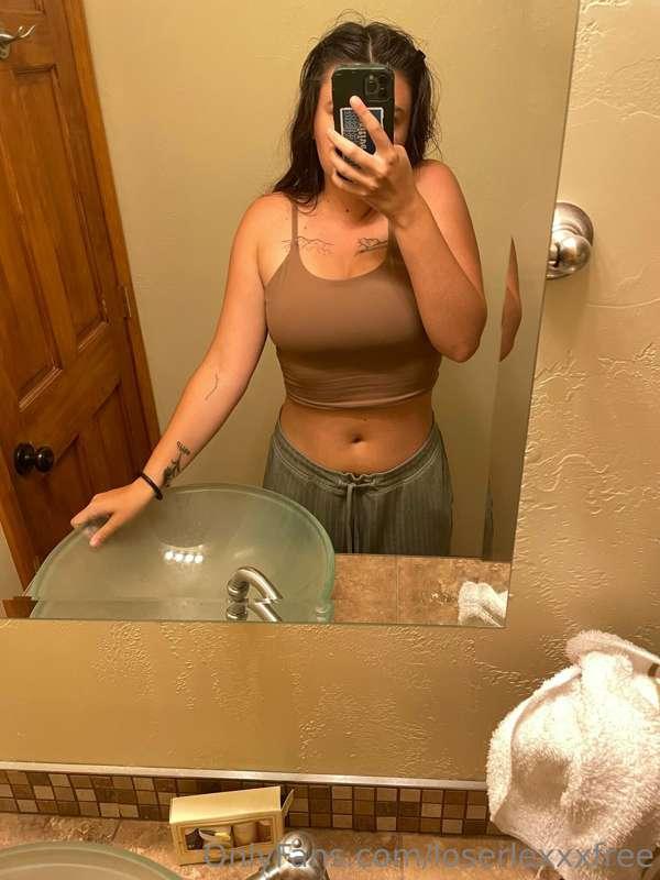 hi :)