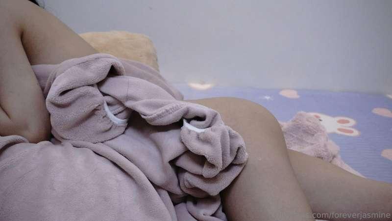 Do you like to sleep naked ?