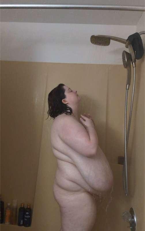 The shower at my new place is really nice! ;3 