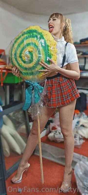 Funny backstage moment 🤣🤦🏼‍♀️🤦🏼‍♀️