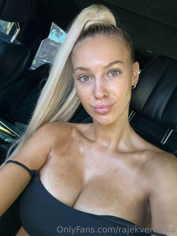 Barbie ponytail 😋