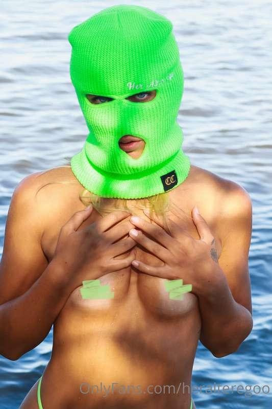 Check your messages for the unedited version!! Sunday Freebi..