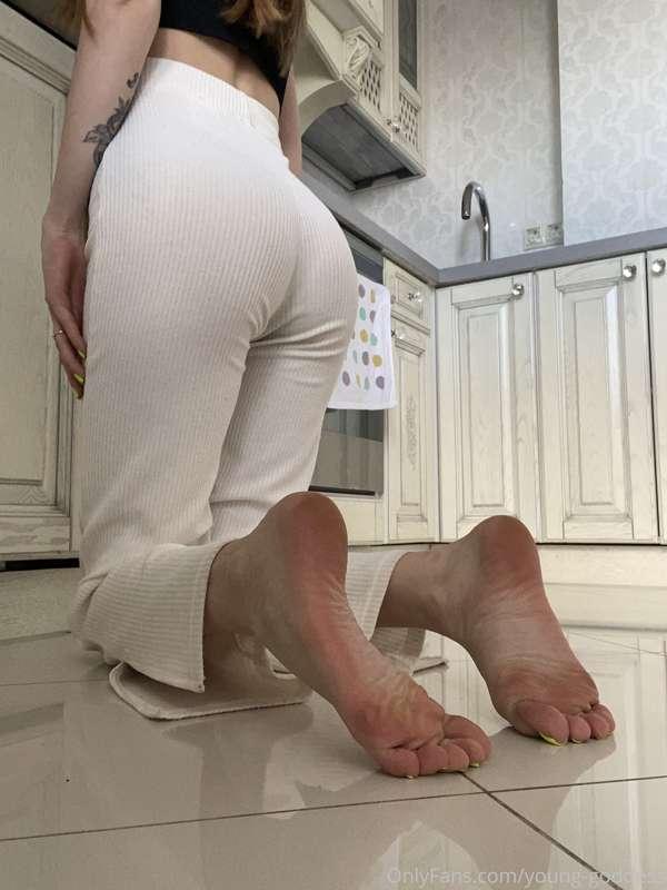 young-goddess image #2