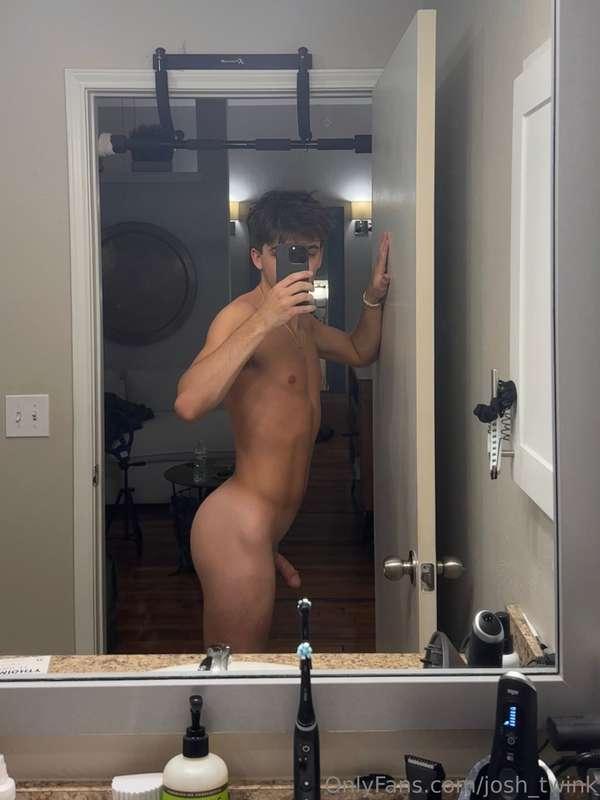 josh_twink image #1