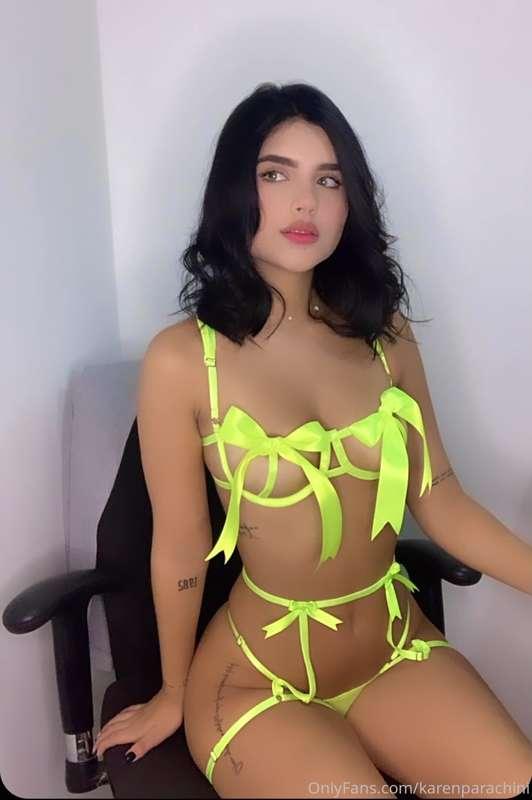 Feliz mitad de semana 🍏¿ que creen que haremos hoy? 🌞