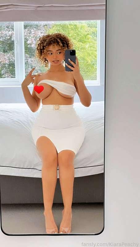 kiarapeachy image #1