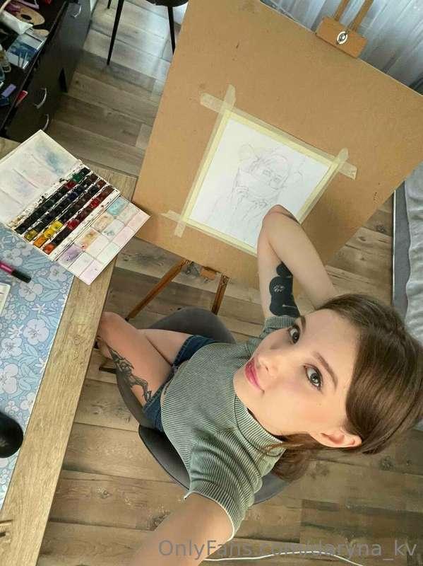 🎨💫 Lost in a world of colors, I let my imagination flow onto..