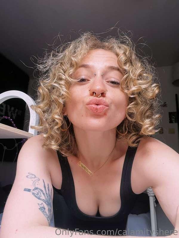 i sent these pics to my hair dresser to tell her she did a f..