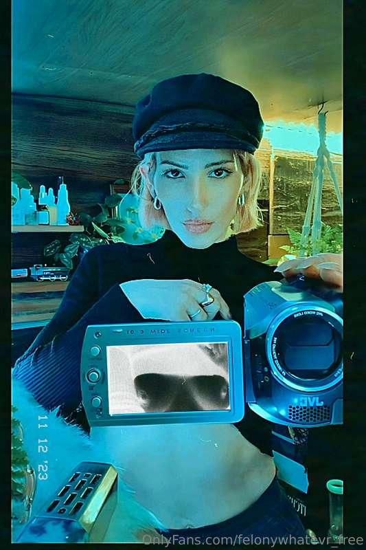 My old school JVC cam corder can see in 🩻 vision