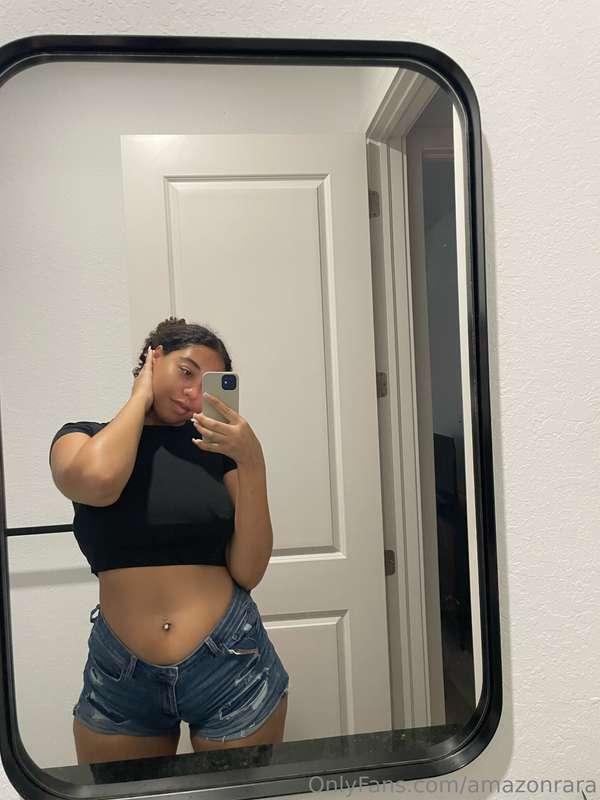 How pretty are my boobies? 1-10 😩