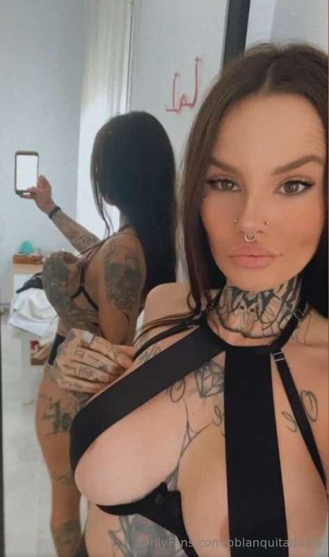 Hi, I'm @mia_arabella I'm 26 years old and I love to see you..