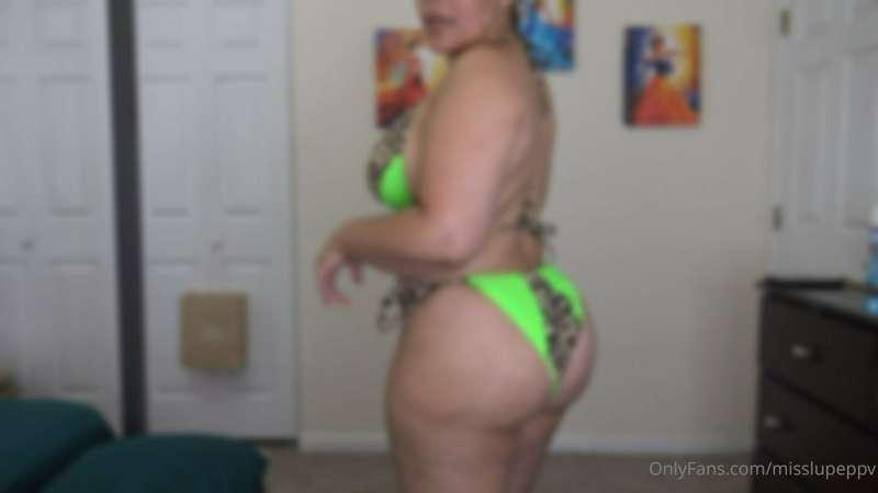 BIKINI TRY ON (Tits and ass)