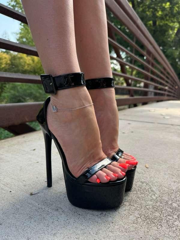 missheels07 image #1