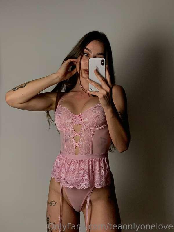 **this Barbie loves to be naked & naughty ✨💅🏻💕💦**
*.. přesvě..