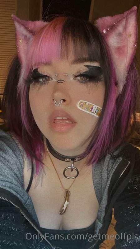 bite my kiss 😈