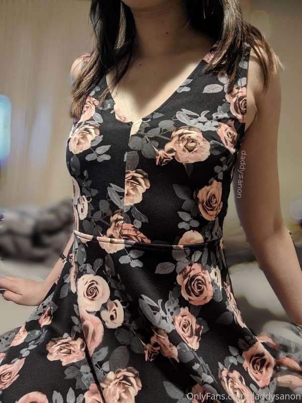 Rose dress on/off set 🌹