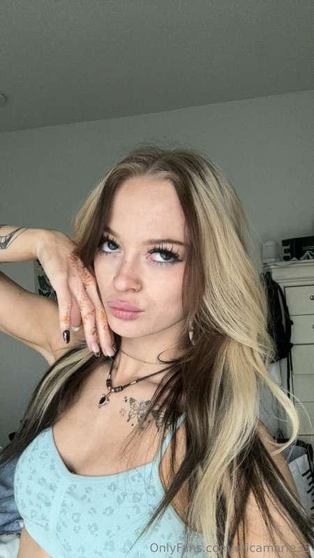 The hotter angel in the sky 👼