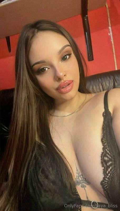 taya_bliss main image