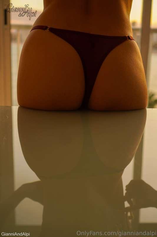 Can I sit on your face? 🍑