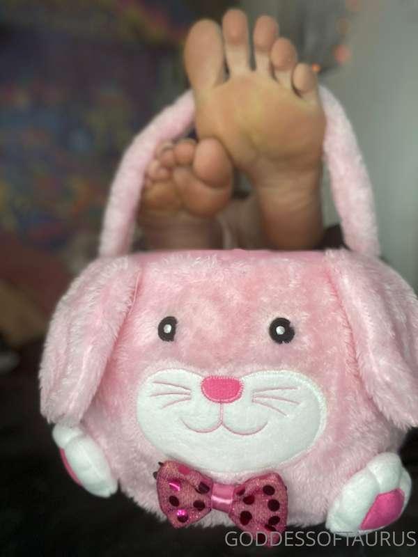 Happy Easter 🐇🐣 Now fill my basket ❤️