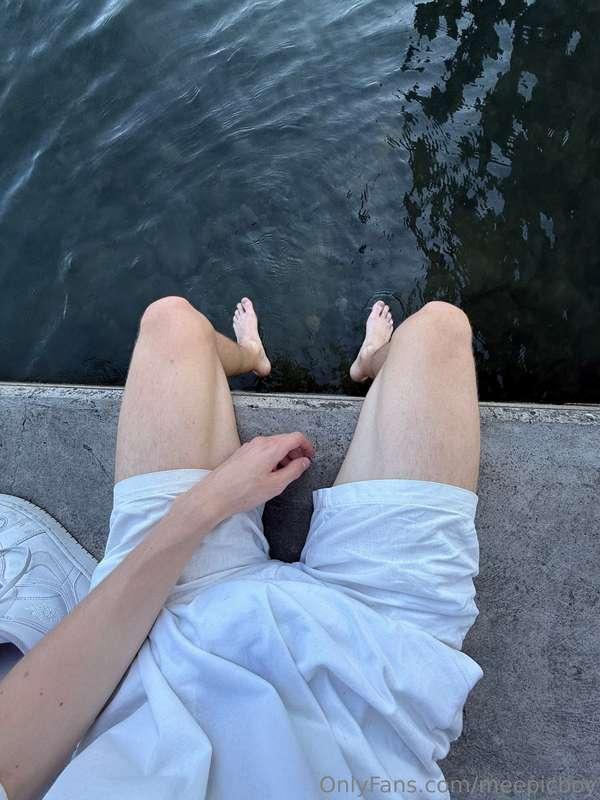 What could be better than a summer walk by the river? 🌿Do yo..