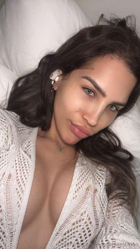 DM me what you find the most attractive on a women…