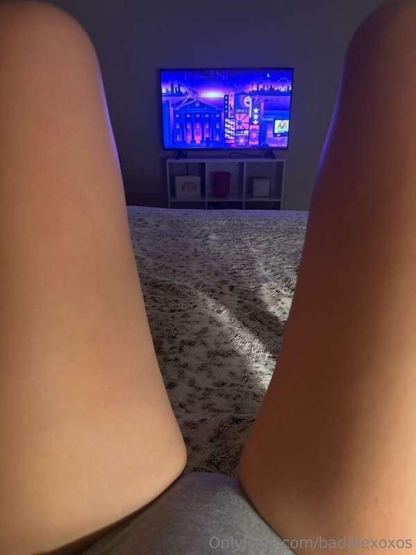 what should i watch?! 👀
