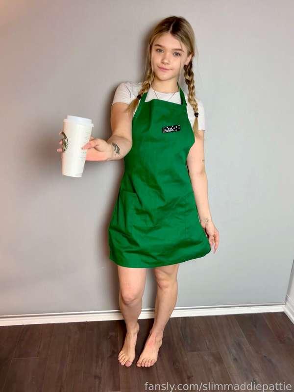 What’s your favorite thing on the Starbucks menu? 🙈

#fyp #barista #teen  #cutie #petite 