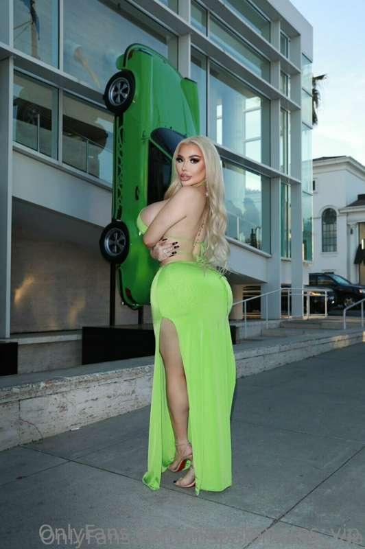 Green is the best color in the world 💚🔥