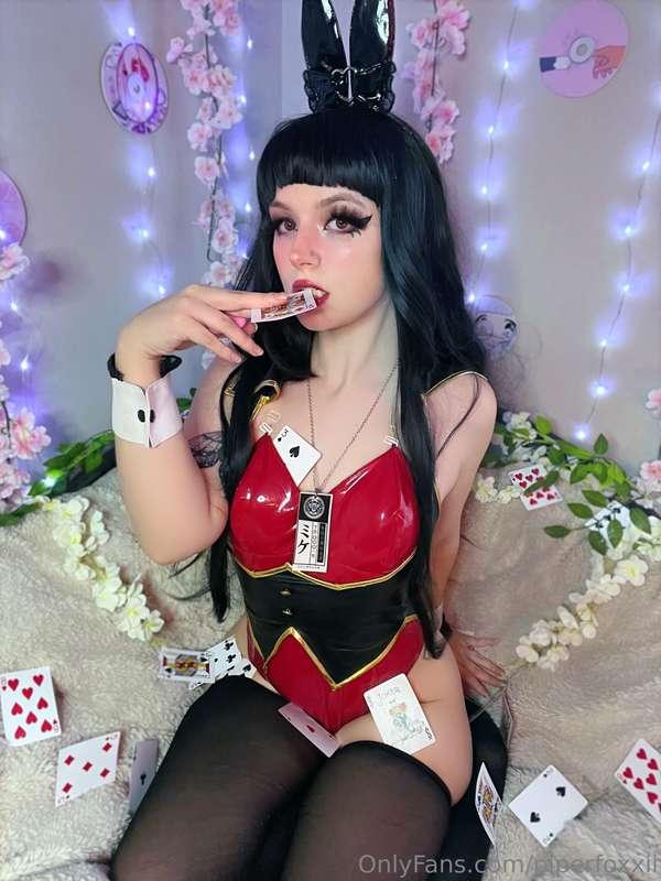 Yumeko wants to play with you… will you accept? ♥️🖤