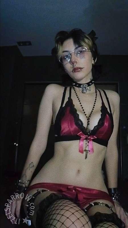 itzel2002 image #5